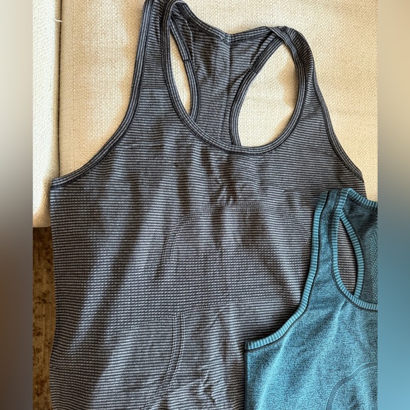 2 Lululemon Women’s Racerback Tank Tops - Picture 4 of 6
